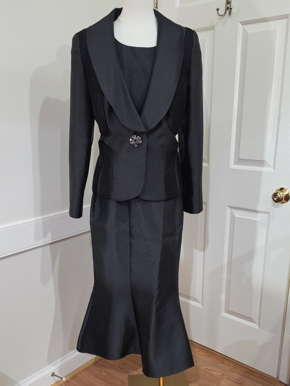Lily & Taylor New York 3-Piece Formal Skirt Suit Set - Black, Size 12